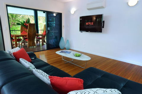 Misty Mountains Rainforest Retreat - Hervey Bay Accommodation 10