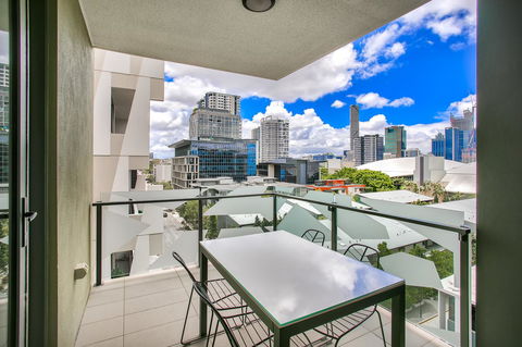 Vine Apartments South Brisbane - Tourism Hervey Bay 3