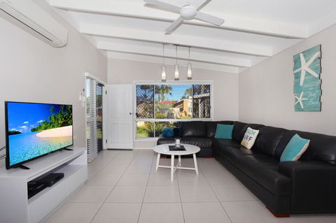 6 Botany Court Marcoola Beach - Pet Friendly 500 Bond - Hervey Bay Accommodation 7