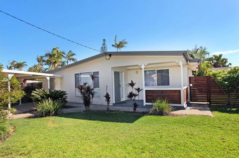 6 Botany Court Marcoola Beach - Pet Friendly 500 Bond - Hervey Bay Accommodation 1