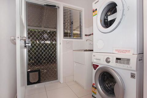 6 Botany Court Marcoola Beach - Pet Friendly 500 Bond - Hervey Bay Accommodation 4