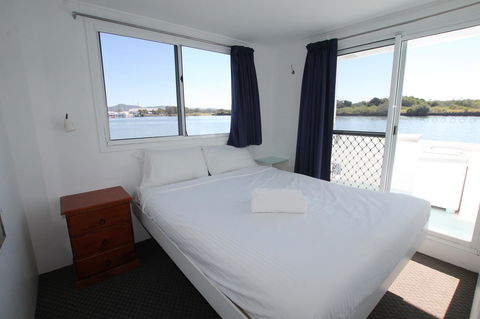 Coomera Houseboats - Tourism Hervey Bay 14