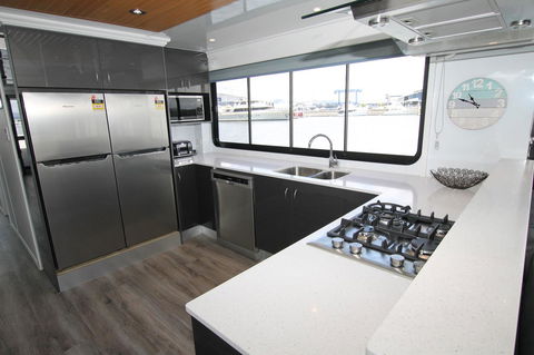 Coomera Houseboats - Tourism Hervey Bay 37