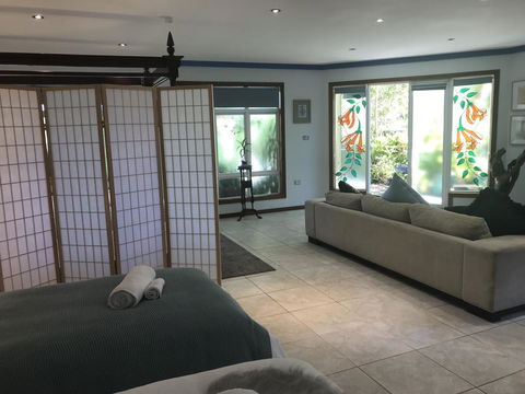 Taj On Byrnes - Private Luxury Apartment Mareeba - Hervey Bay Accommodation 9