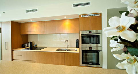 Lanai Riverside Apartments - Hervey Bay Accommodation 4