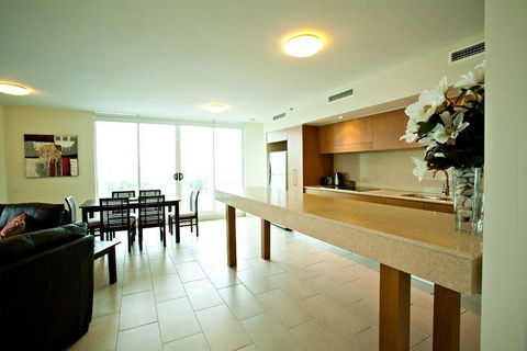 Lanai Riverside Apartments - Hervey Bay Accommodation 9