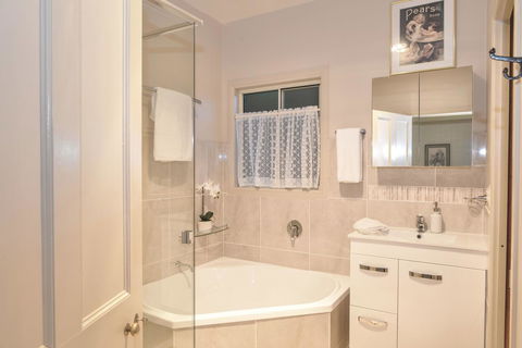 The Guesthouse Maleny - Tourism Hervey Bay 10