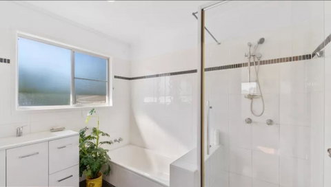 Highland House - Hervey Bay Accommodation 12