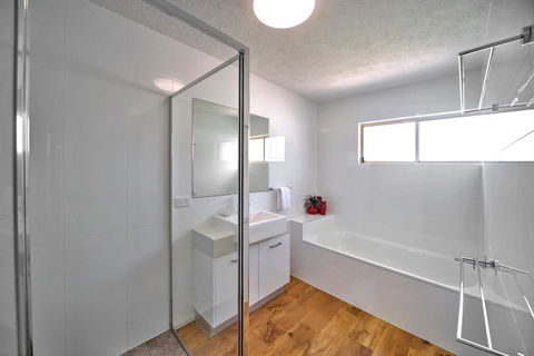 Surf Dance Apartments - Tourism Hervey Bay 26