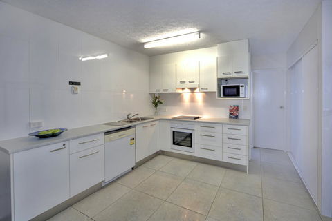 Surf Dance Apartments - Tourism Hervey Bay 23