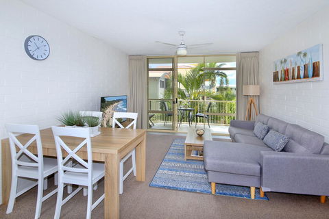 Surf Dance Apartments - Tourism Hervey Bay 4