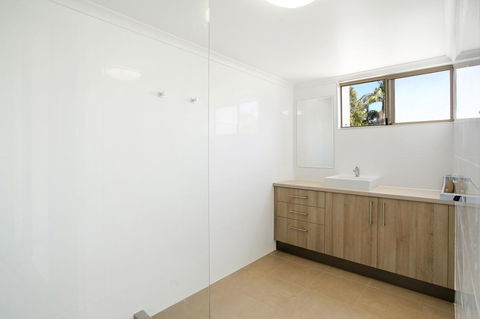 Surf Dance Apartments - Tourism Hervey Bay 30