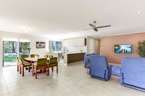 Carter Retreat - Tourism Hervey Bay 17