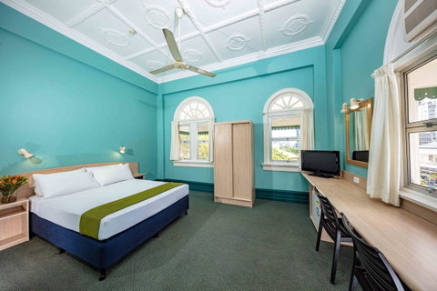 Hides Hotel - Hervey Bay Accommodation 19