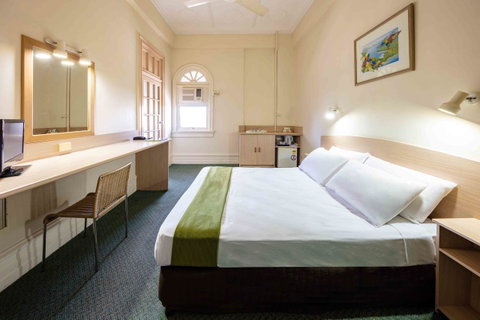 Hides Hotel - Hervey Bay Accommodation 16