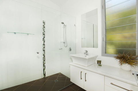 224 Centenary Heights Road Coolum Beach, 500 Dollar Bond, Linen Included - Tourism Hervey Bay 10