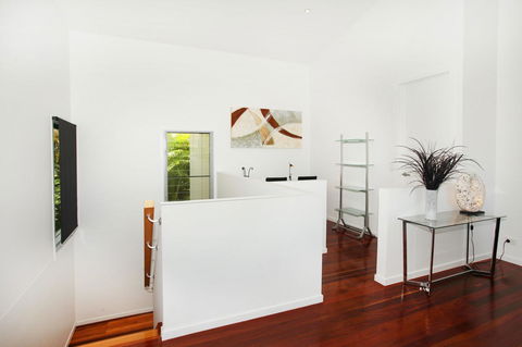 224 Centenary Heights Road Coolum Beach, 500 Dollar Bond, Linen Included - Tourism Hervey Bay 7