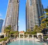 Holiday Holiday Chevron Renaissance Apartments - Tourism Hervey Bay