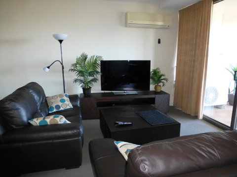 The Oasis Apartments - Hervey Bay Accommodation 7