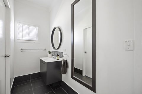 The Lighthouse - Hervey Bay Accommodation 13