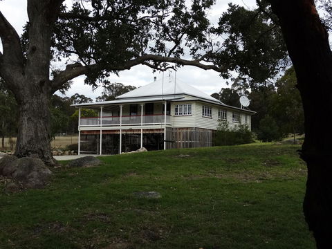 Loughmore House - Tourism Hervey Bay 0