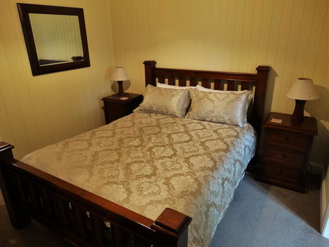 Loughmore House - Tourism Hervey Bay 7