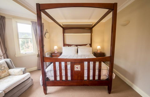 Wattle Grove Homestead Bed & Breakfast - Hervey Bay Accommodation 1