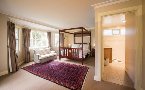Wattle Grove Homestead Bed & Breakfast - Hervey Bay Accommodation 2