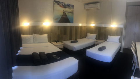 Wattle Tree Motel - Hervey Bay Accommodation 3