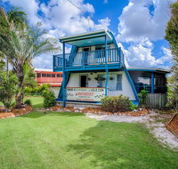 Wayfarers Beachouse - Rainbow Beach Everything you need just metres to the beach - Hervey Bay Accommodation