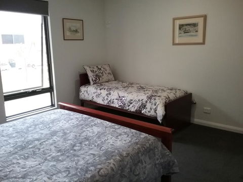 Wentworth Wharf B&B - Tourism Hervey Bay 0