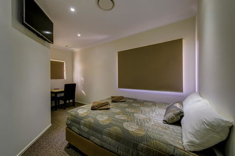 Western Downs Motor Inn - Hervey Bay Accommodation 3