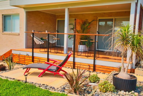 Whale Studio Apartment, 1a Ocean Street - Hervey Bay Accommodation 2