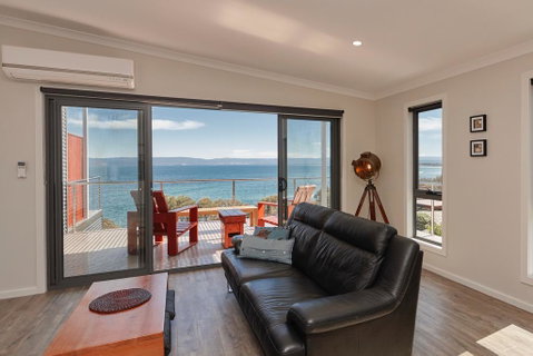 Whale Watcher 2 - Hervey Bay Accommodation 1