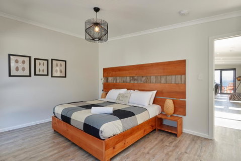 Whale Watcher 2 - Hervey Bay Accommodation 3