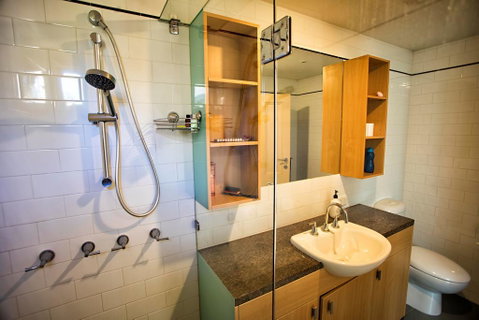 WHARF COTTAGE - Hervey Bay Accommodation 3