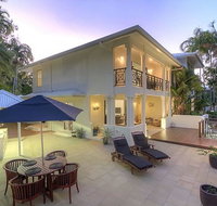 Whispering Palms - Hervey Bay Accommodation