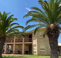 Whispering Palms - Hervey Bay Accommodation