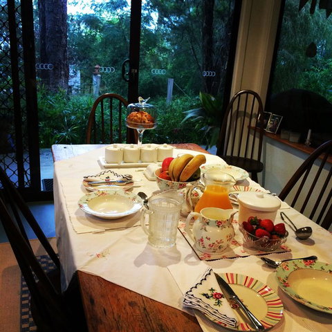 Whispering Pines Bed And Breakfast - Hervey Bay Accommodation 3