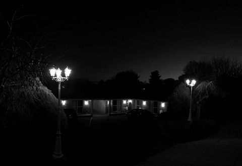 White Lanterns Motel - Tourism Hervey Bay 0