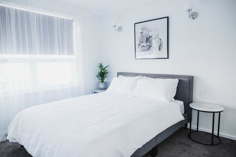 White On Wright Clare - Tourism Hervey Bay 3