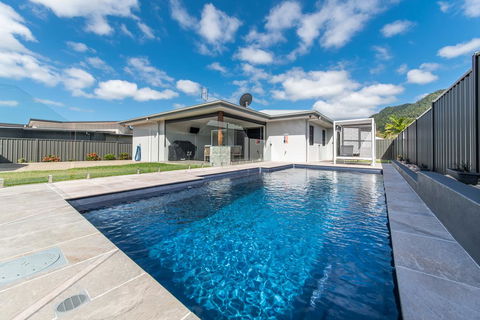 Whitsunday Sands - Hervey Bay Accommodation 0