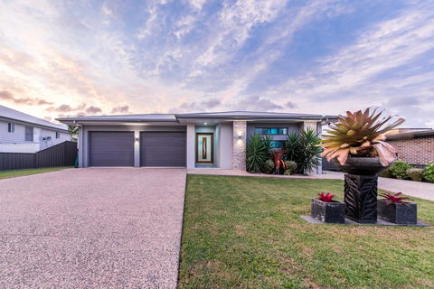 Whitsunday Sands - Hervey Bay Accommodation 1