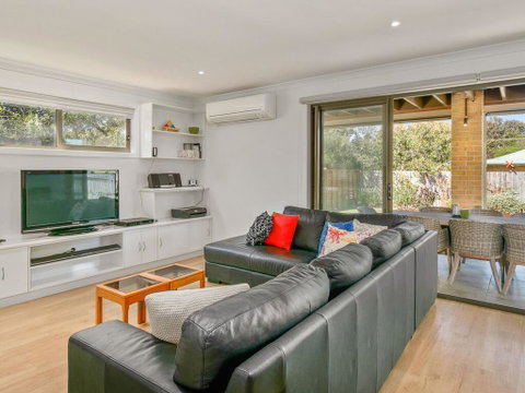 Wild Waves - Hervey Bay Accommodation 2