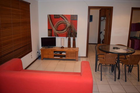 Wildsights Beach Units - Tourism Hervey Bay 0