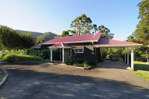 Willabrook Retreat - Rest Cottage - Spoil Yourself! - Tourism Hervey Bay 3