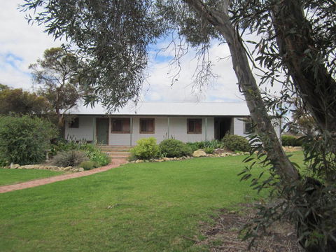 Willalooka Tavern - Tourism Hervey Bay 1