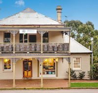 William Arnott Hotel - Hervey Bay Accommodation