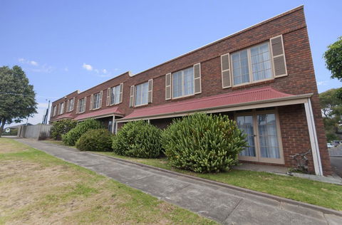 William Dutton Motel - Hervey Bay Accommodation 1