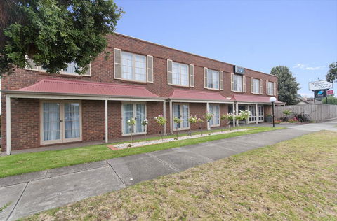 William Dutton Motel - Hervey Bay Accommodation 0